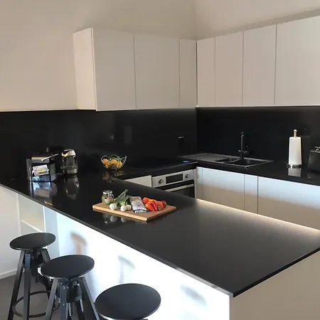 아파트 Sabrina App 129 By Fewotessin